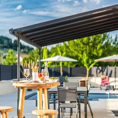 Villa des Oliviers : Sublime villa avec piscine chauffée et privée, terrasse de 185m² Bon-Encontre Exterior foto