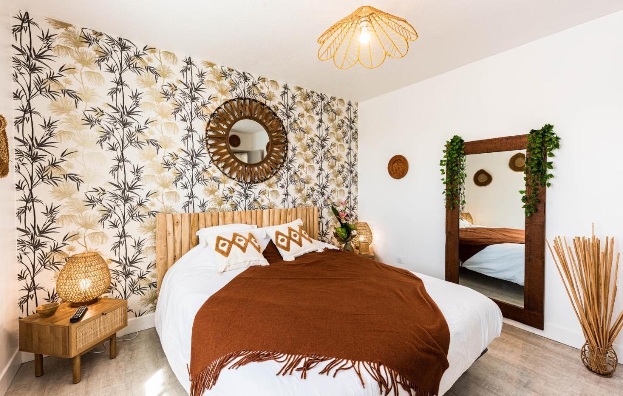 Villa Des Oliviers Sublime Avec Piscine Chauffee Et Privee Et Baby Foot