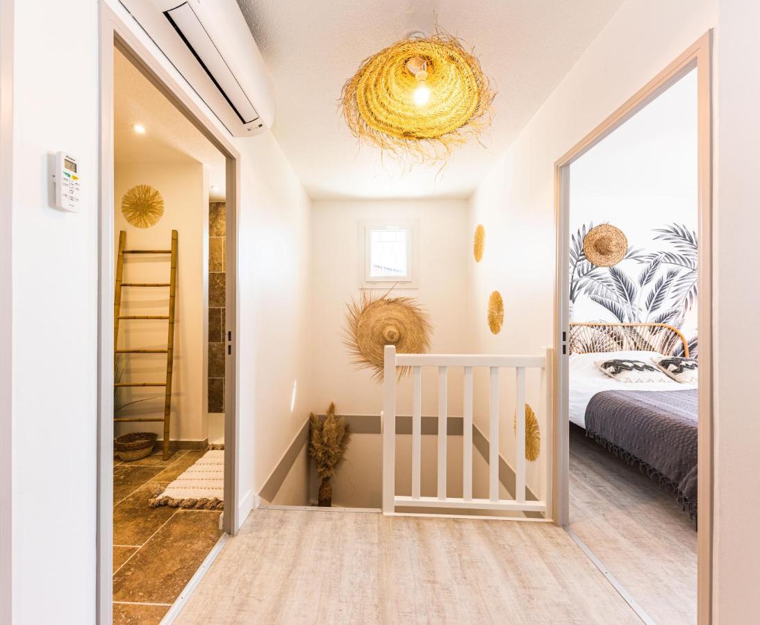 Des Oliviers Sublime Avec Piscine Chauffee Et Privee Et Baby Foot Bon-Encontre